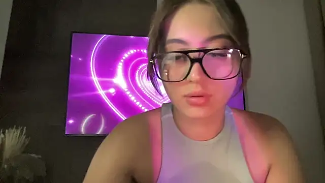 Snapshot of StellarAlice chatting on 17, 10, 2025 StellarAlice online show from 17, 10, 2025