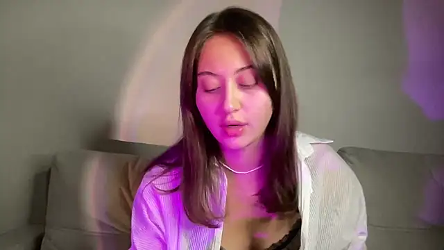 Snapshot of StellarAlice chatting on 28, 10, 2025 StellarAlice online show from 28, 10, 2025