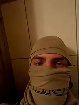 Snapshot of luiwithgoi chatting on 16, 12, 2025 luiwithgoi online show from 16, 12, 2025