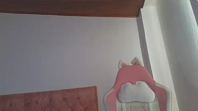 Crystal Star  online show from 24, 10, 2025