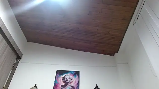 Crystal Star  online show from 4, 3, 2026