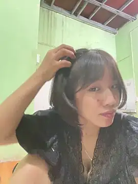 Snapshot of QueenLink chatting on 24, 10, 2025 QueenLink online show from 24, 10, 2025