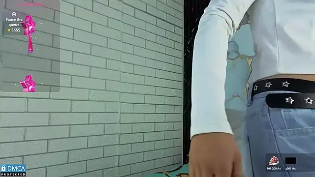 nena cupcake  online show from 25, 10, 2025