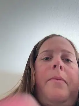 Snapshot of hornykitty1210 chatting on 16, 10, 2025 hornykitty1210 online show from 16, 10, 2025