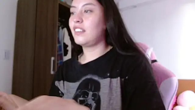 madissooon   online show from 21, 11, 2025