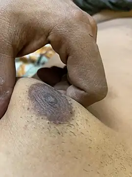 Johncockhot13690 online show from 13, 4, 2026