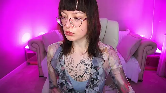 Snapshot of Pixie_Peachh chatting on 2, 11, 2025 Pixie Peachh online show from 2, 11, 2025