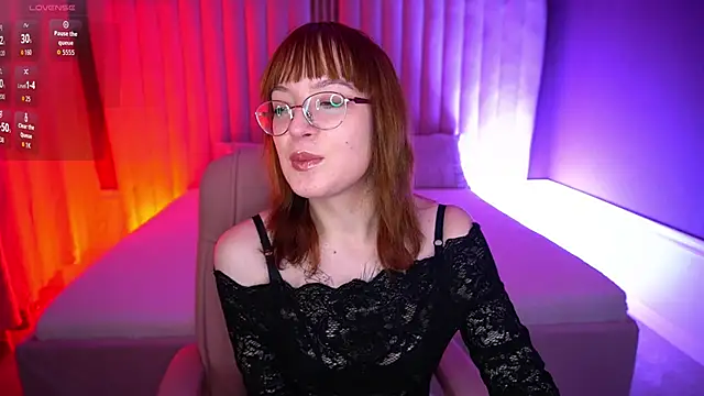 Snapshot of Pixie_Peachh chatting on 19, 11, 2025 Pixie Peachh online show from 19, 11, 2025