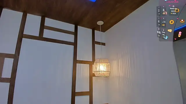 Snapshot of HannahMontgomery chatting on 4, 11, 2025 HannahMontgomery online show from 4, 11, 2025