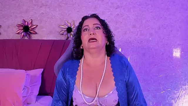 Snapshot of PalomaLombardi chatting on 22, 12, 2025 PalomaLombardi online show from 22, 12, 2025