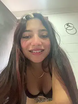 LisaGoddes online show from 15, 11, 2025