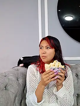 Aria Joness  online show from 12, 11, 2025