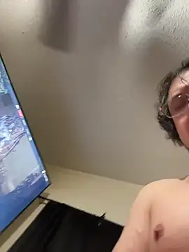 Snapshot of Hubby_And_Wifeyy chatting on 25, 11, 2025 Hubby And Wifeyy online show from 25, 11, 2025