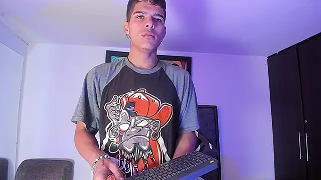 wyatt 3 online show from 8, 11, 2025