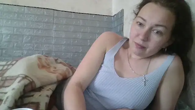 Snapshot of DanaNeon chatting on 12, 4, 2026 DanaNeon online show from 12, 4, 2026