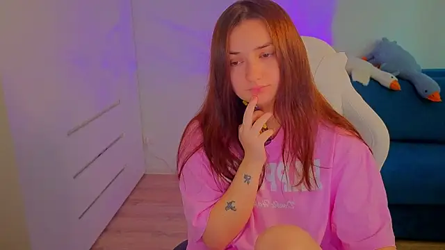 Lelia Vibe online show from 5, 10, 2025