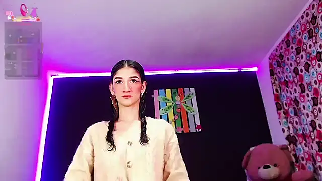 ingrid zese  online show from 5, 10, 2025