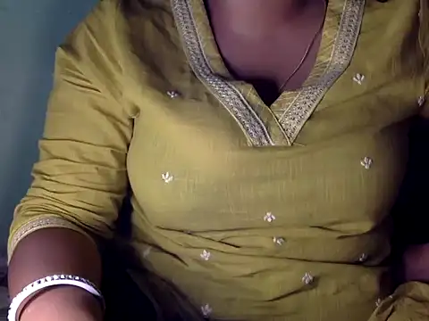 Snapshot of Dimplegirl chatting on 26, 10, 2025 Dimplegirl online show from 26, 10, 2025