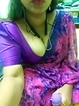 Snapshot of Dimplegirl chatting on 28, 11, 2025 Dimplegirl online show from 28, 11, 2025