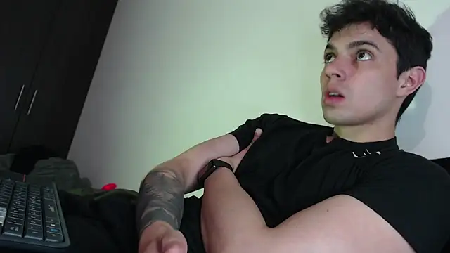 yourfavoriteboy   online show from 5, 12, 2025