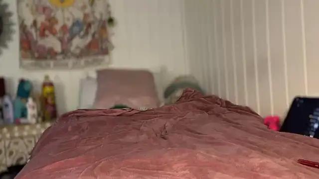 Snapshot of lau_laulu chatting on 15, 10, 2025 lau laulu online show from 15, 10, 2025