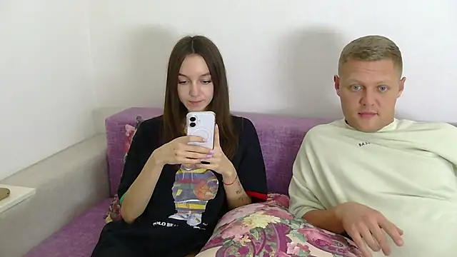 NotSoSweetDasha online show from 17, 10, 2025