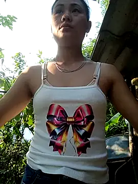 Snapshot of Ruaiuoi chatting on 5, 5, 2026 Ruaiuoi online show from 5, 5, 2026