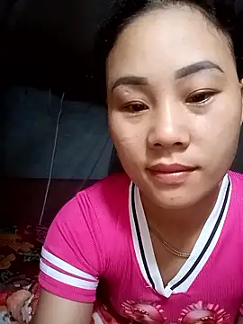 Snapshot of Ruaiuoi chatting on 8, 5, 2026 Ruaiuoi online show from 8, 5, 2026
