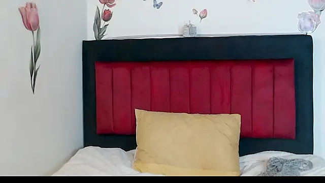 angelyxs online show from 3, 12, 2025