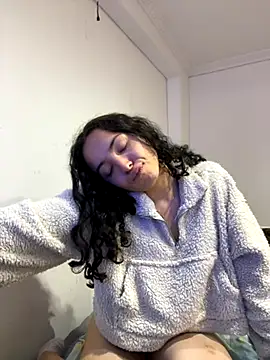 aliceclair  online show from 12, 10, 2025