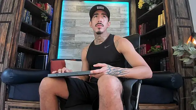 Donovan Desmond online show from 10, 11, 2025