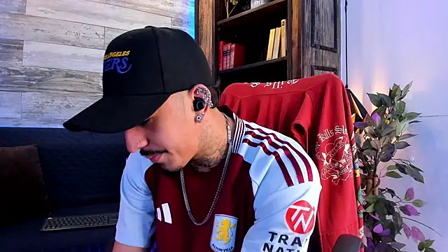 Donovan Desmond online show from 12, 2, 2026