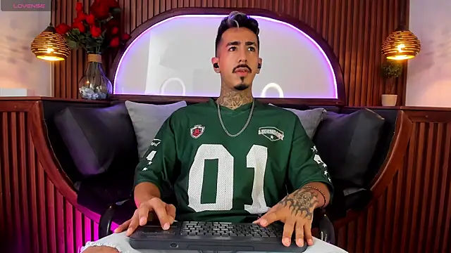 Donovan Desmond online show from 27, 3, 2026