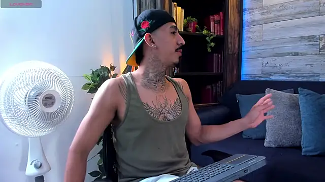 Donovan Desmond online show from 17, 4, 2026