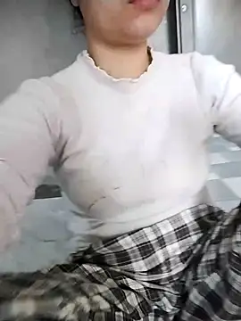 Mie rose online show from 13, 2, 2026