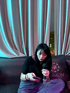 Snapshot of petoys chatting on 21, 9, 2025 petoys online show from 21, 9, 2025