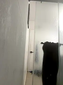 Snapshot of intoxicated13 chatting on 25, 9, 2025 intoxicated13 online show from 25, 9, 2025