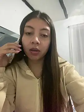 Snapshot of Sara-cooper2 chatting on 27, 5, 2026 Sara-cooper2 online show from 27, 5, 2026