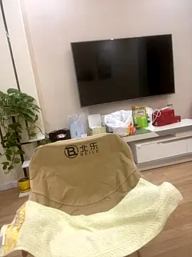 Snapshot of Mier-cn chatting on 6, 10, 2025 Mier-cn online show from 6, 10, 2025