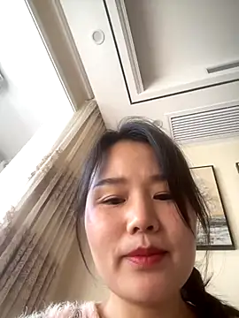 Snapshot of Mier-cn chatting on 5, 12, 2025 Mier-cn online show from 5, 12, 2025