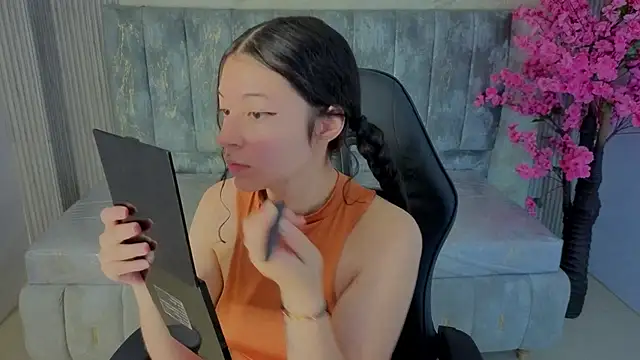 Snapshot of valkiria_ardent_s chatting on 10, 7, 2026 valkiria ardent s online show from 10, 7, 2026