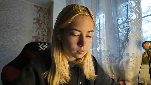 Witching Moon online show from 28, 10, 2025