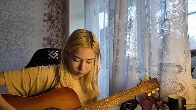 Witching Moon online show from 3, 11, 2025