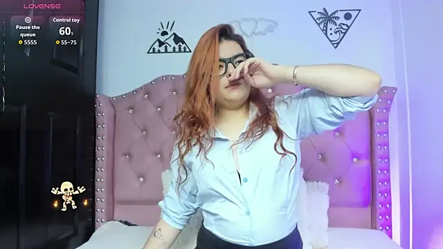 Lila Cox online show from 8, 10, 2025