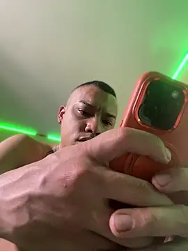 AlphaMasterXxx online show from 7, 4, 2026