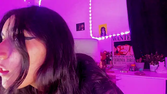 Snapshot of namiiwhite chatting on 4, 10, 2025 namiiwhite online show from 4, 10, 2025