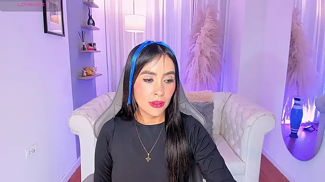 Snapshot of Natalia_Leon8 chatting on 14, 12, 2025 Natalia Leon8 online show from 14, 12, 2025