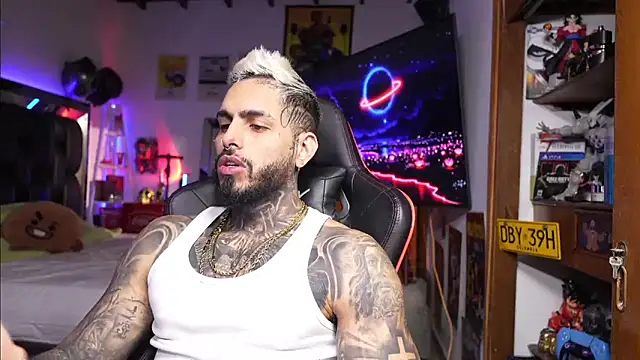 logan hugh8 online show from 18, 3, 2026