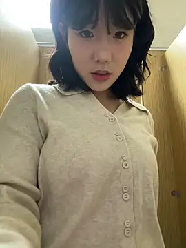 luluya1314 online show from 8, 4, 2026