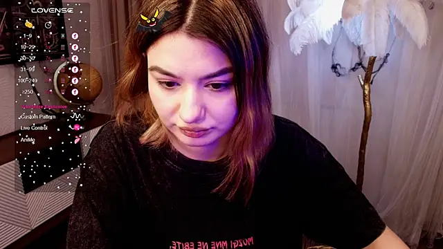 Dark Moni online show from 5, 11, 2025